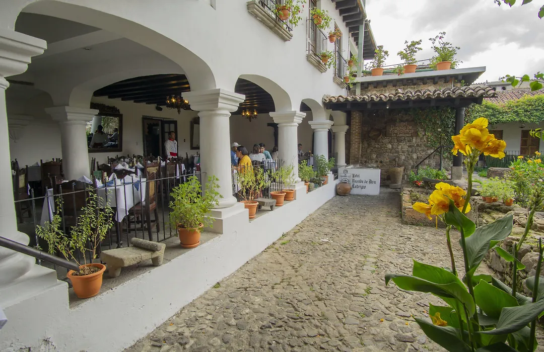 Hotel Posada De Don Rodrigo Antigua-1