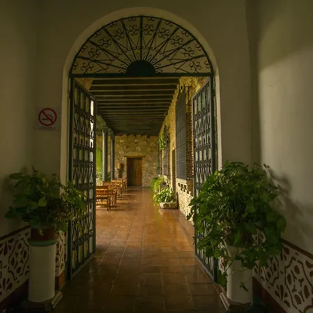Hotel Posada De Don Rodrigo Antigua-3